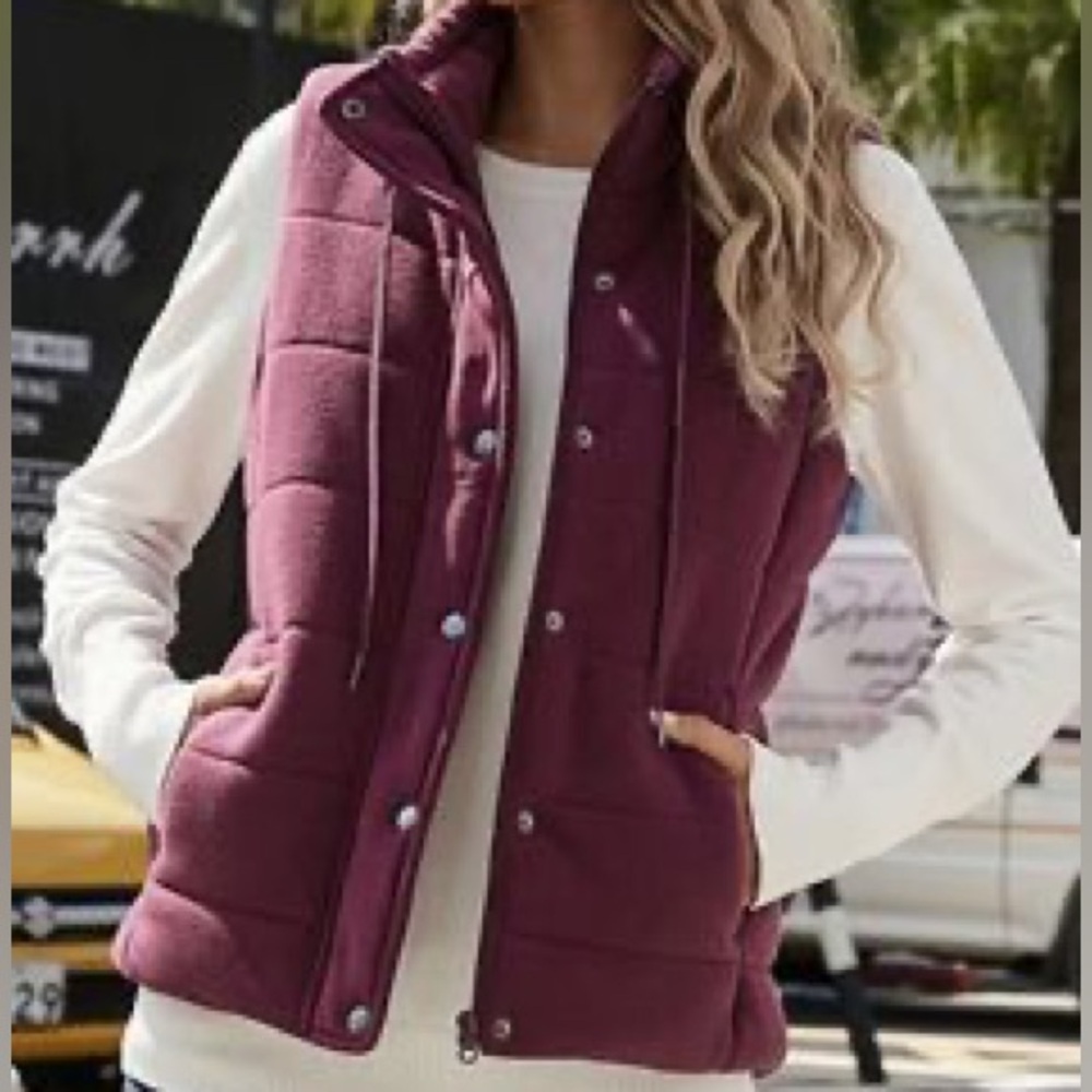 Staccato Zip Puffer Vest - Size S, Eggplant
